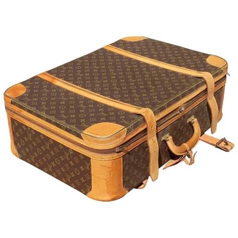 louis vuitton luggage identification.